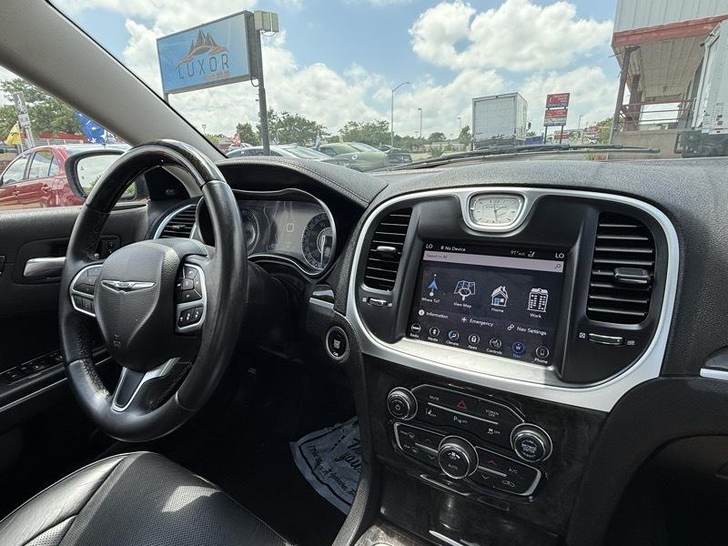 Chrysler 300 Limited AWD 2018