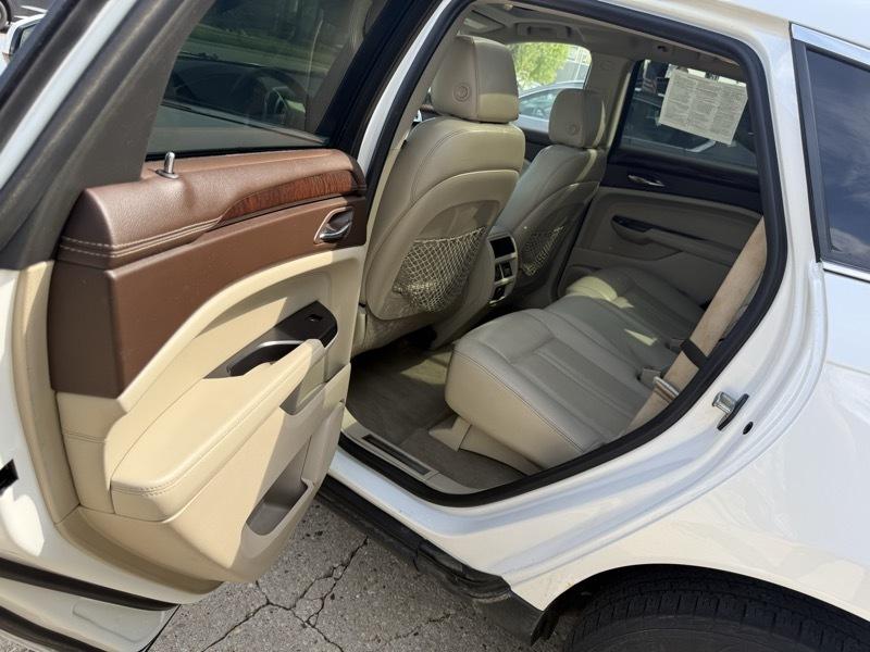 Cadillac SRX AWD Performance Collection 2013