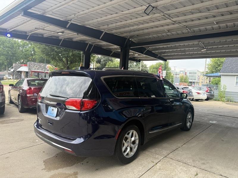 Chrysler Pacifica Touring L Plus 2017