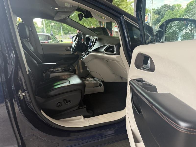 Chrysler Pacifica Touring L Plus 2017