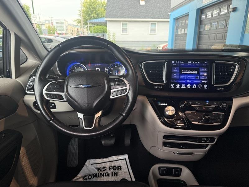 Chrysler Pacifica Touring L Plus 2017