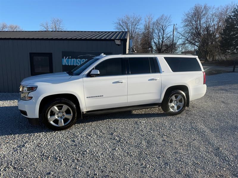 Chevrolet Suburban LT 4WD 2015