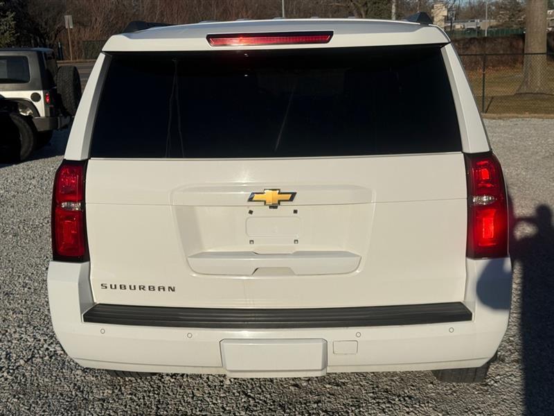 Chevrolet Suburban LT 4WD 2015