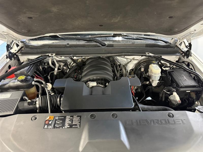 Chevrolet Suburban LT 4WD 2015