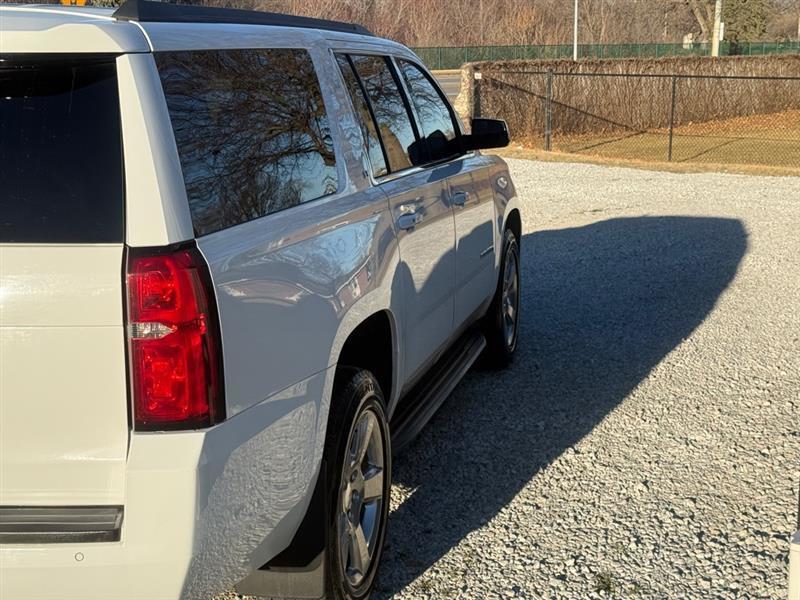 Chevrolet Suburban LT 4WD 2015