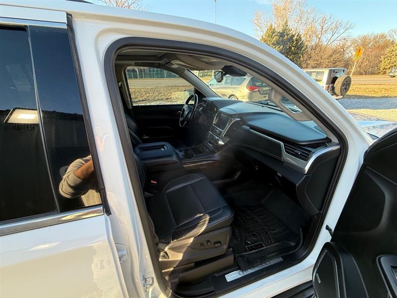 Chevrolet Suburban LT 4WD 2015