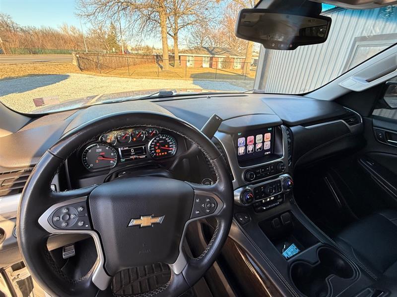 Chevrolet Suburban LT 4WD 2015