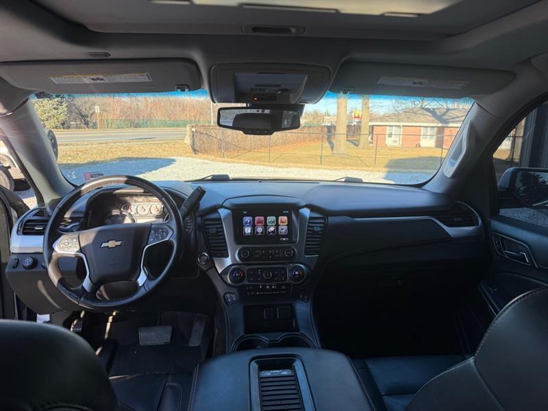 Chevrolet Suburban LT 4WD 2015