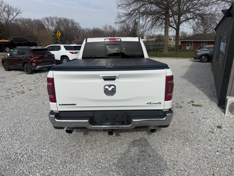 RAM 1500 Laramie Crew Cab SWB 4WD 2022
