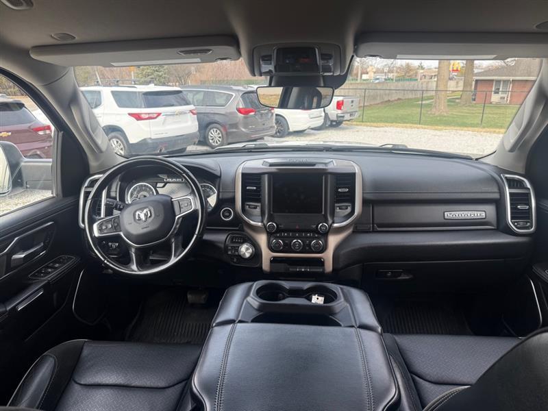RAM 1500 Laramie Crew Cab SWB 4WD 2022