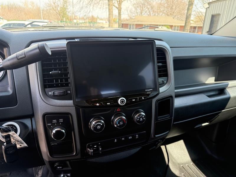 RAM 2500 Tradesman Crew Cab SWB 4WD 2017