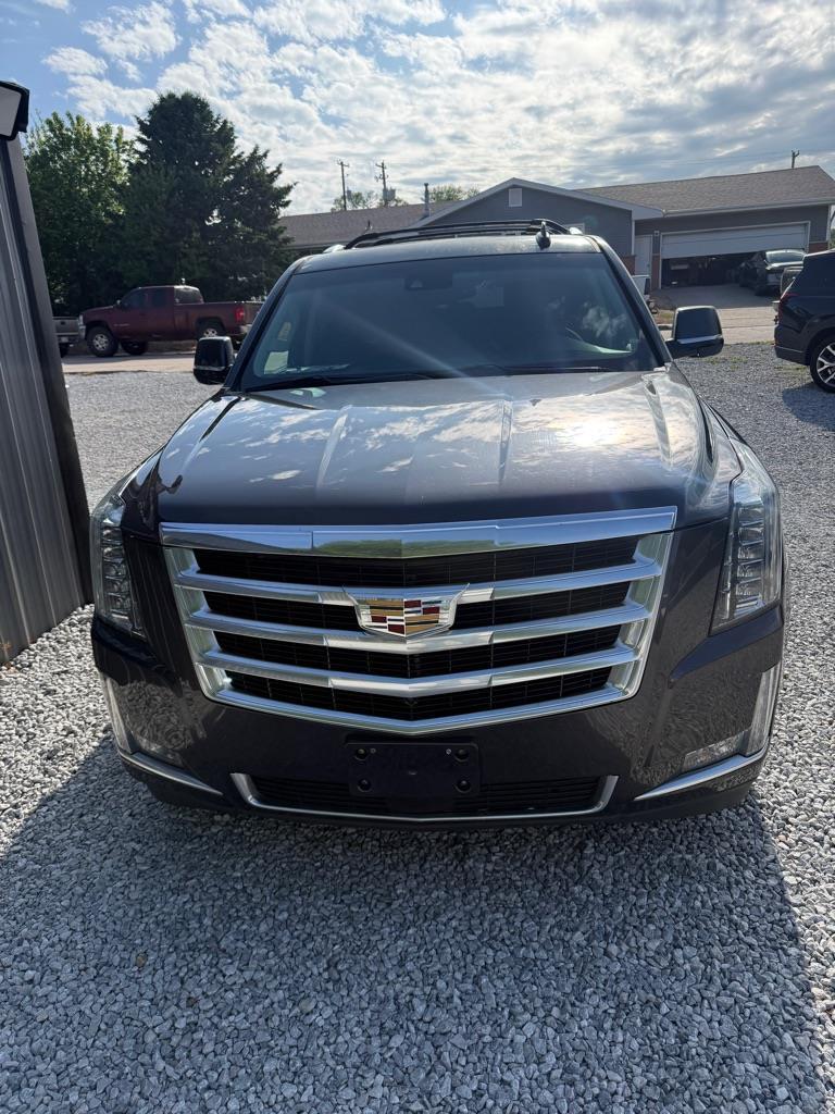 Cadillac Escalade ESV Premium 4WD 2016