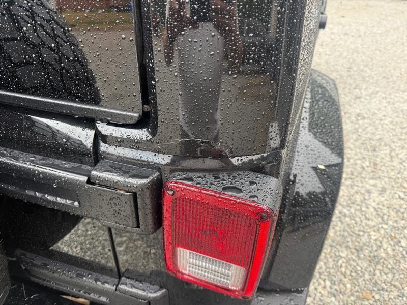 Jeep Wrangler Unlimited Sahara 4WD 2017