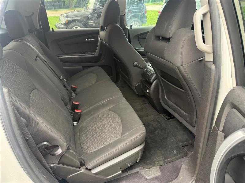 GMC Acadia SLE-1 AWD 2012
