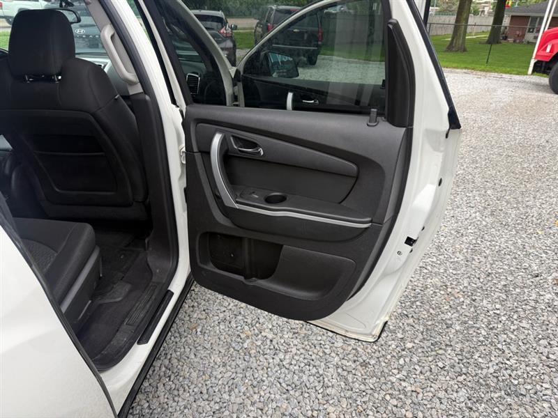 GMC Acadia SLE-1 AWD 2012