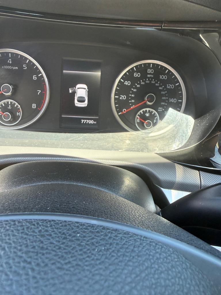 Kia K5 LXS 2021