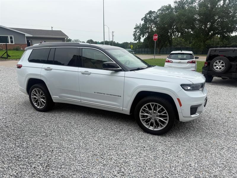 Jeep Grand Cherokee L Summit 4WD 2023