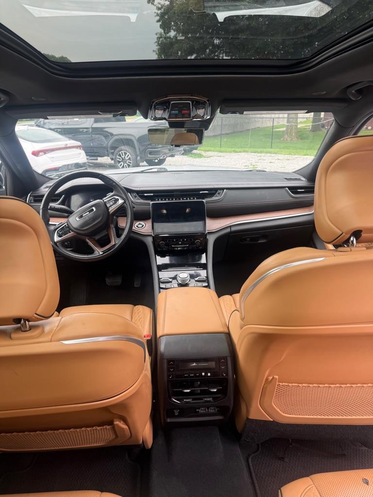 Jeep Grand Cherokee L Summit 4WD 2023