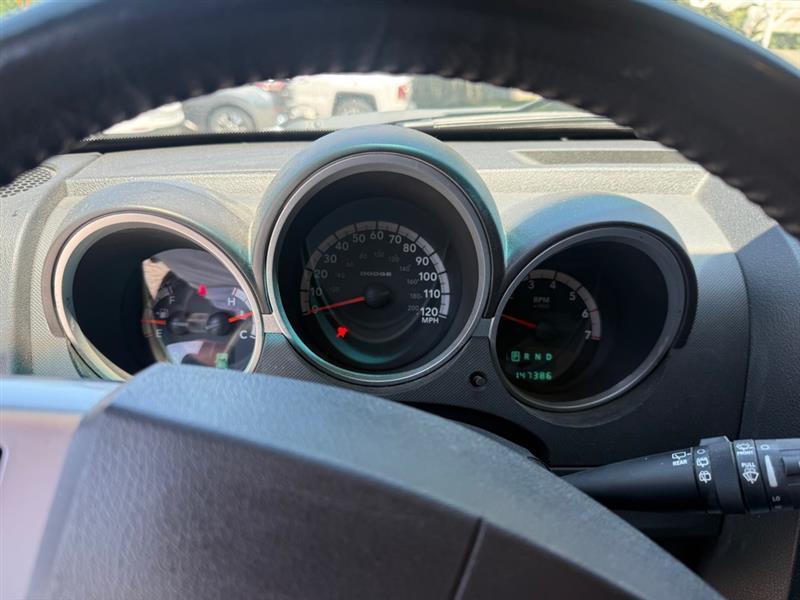 Dodge Nitro Shock 4WD 2011