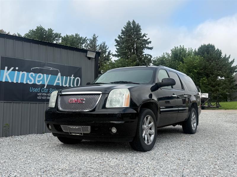 GMC Yukon Denali XL 4WD 2012