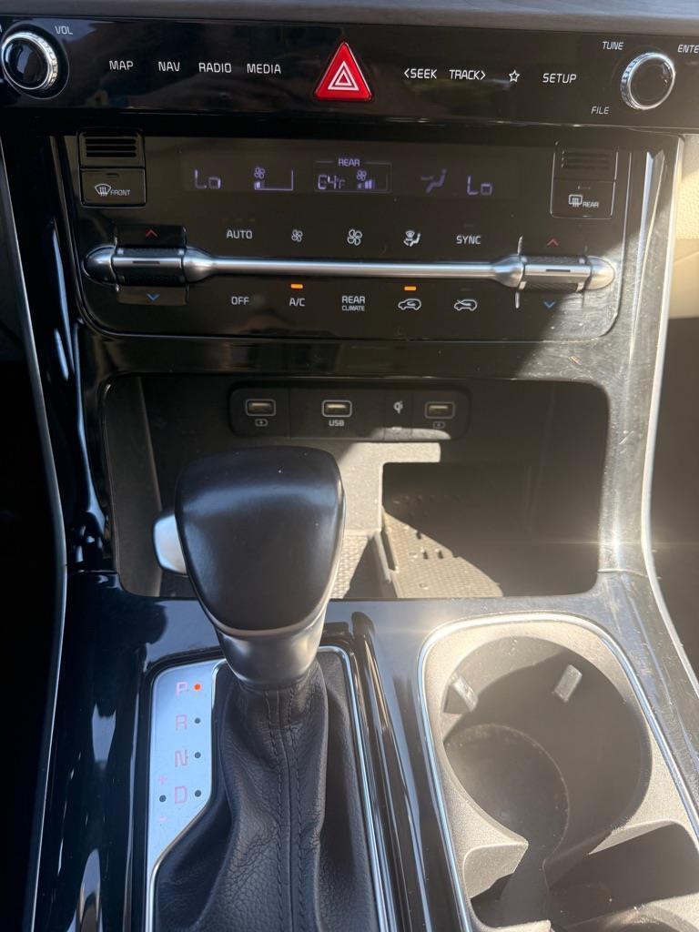 Kia Carnival EX 2022