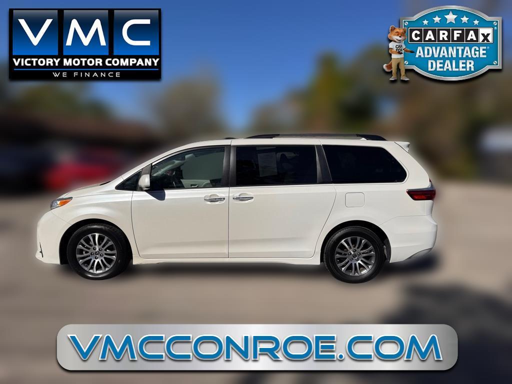 2020 Toyota Sienna XLE