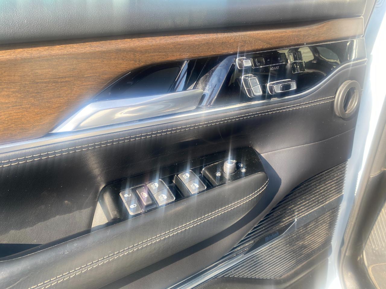 Jeep Grand Wagoneer Series I 4WD 2023