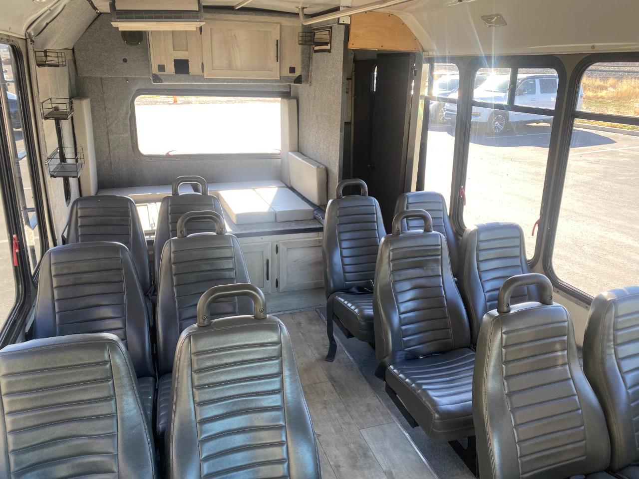 Ford Econoline E-350 Super Duty 2003