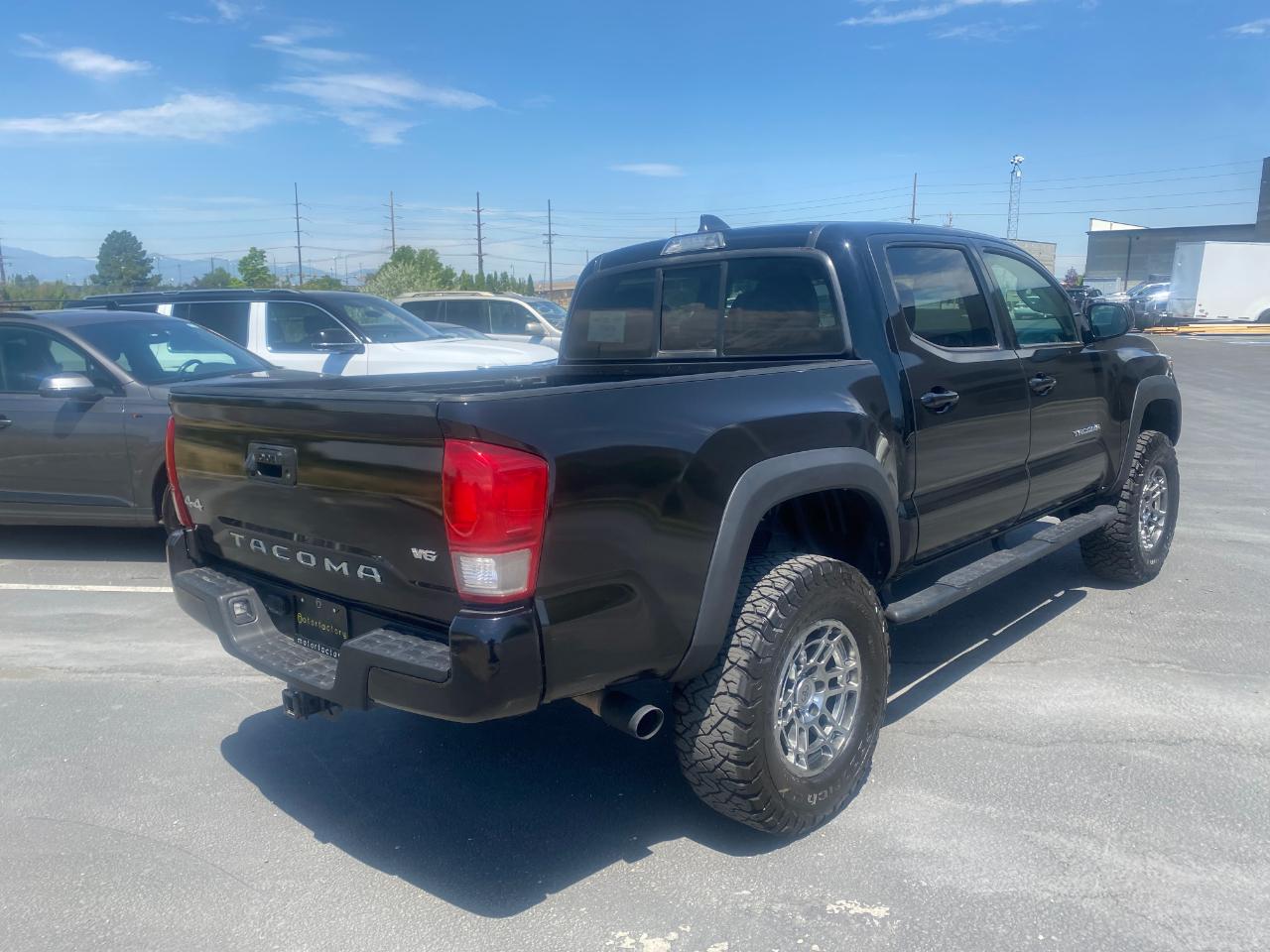 Toyota Tacoma SR5 Double Cab Long Bed V6 6AT 4WD 2023