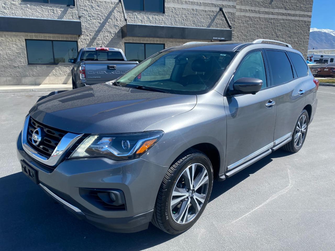 Nissan Pathfinder Platinum 4WD 2020