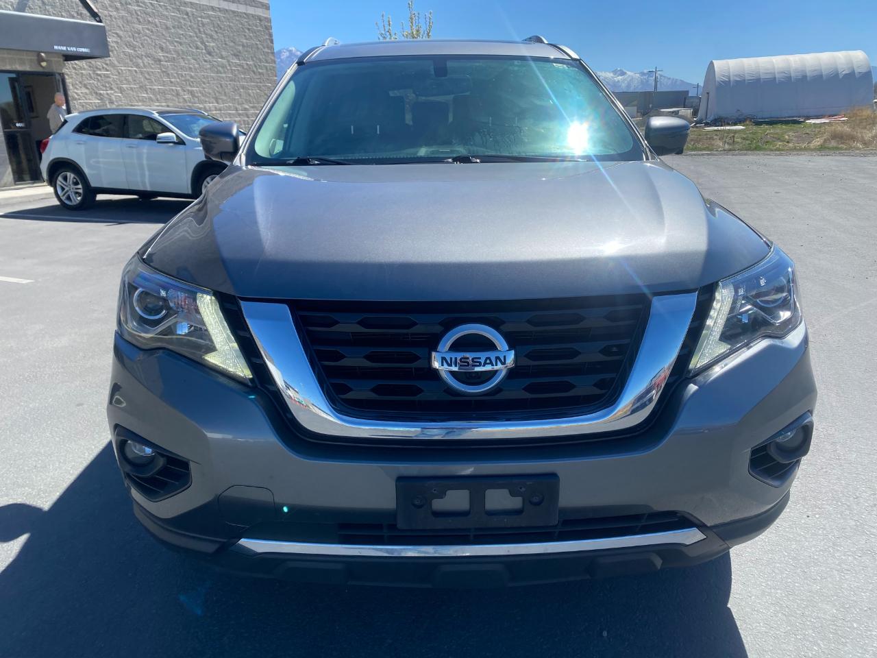 Nissan Pathfinder Platinum 4WD 2020