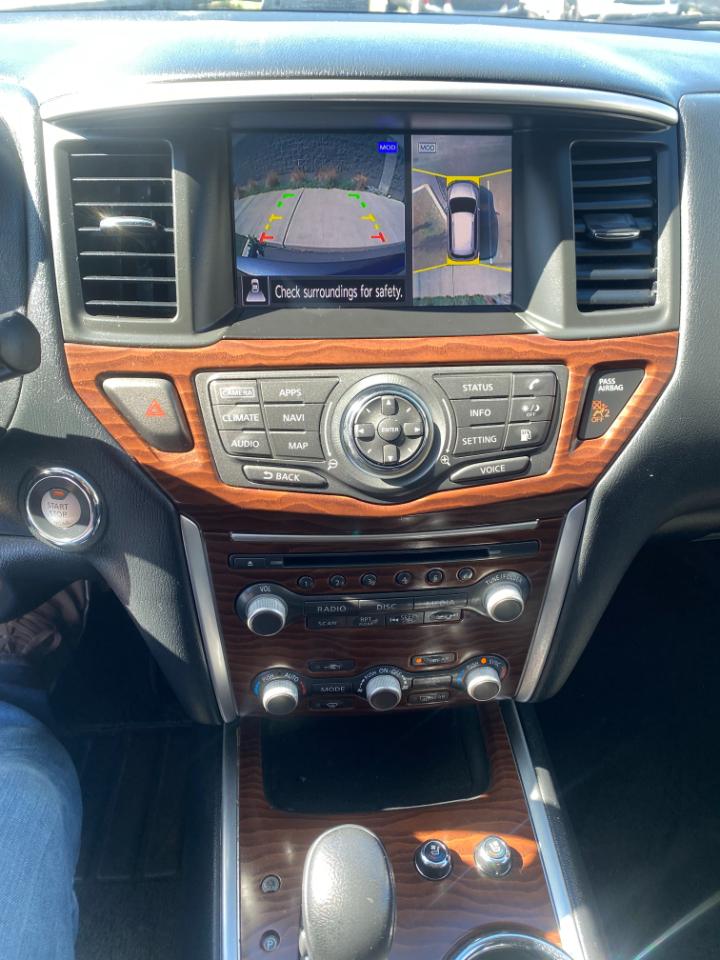 Nissan Pathfinder Platinum 4WD 2020