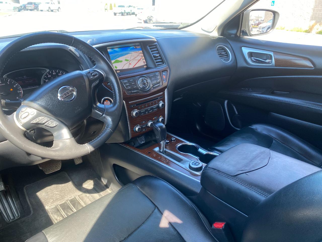 Nissan Pathfinder Platinum 4WD 2020