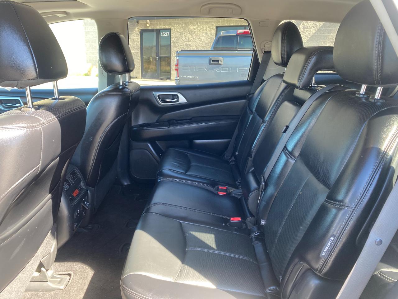 Nissan Pathfinder Platinum 4WD 2020