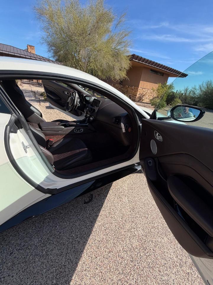 Aston Martin Vantage Coupe 2021