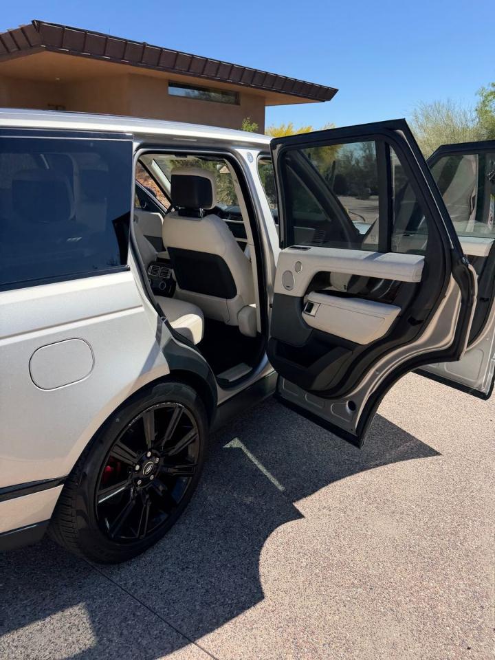 Land Rover Range Rover P360 Hybrid 2021