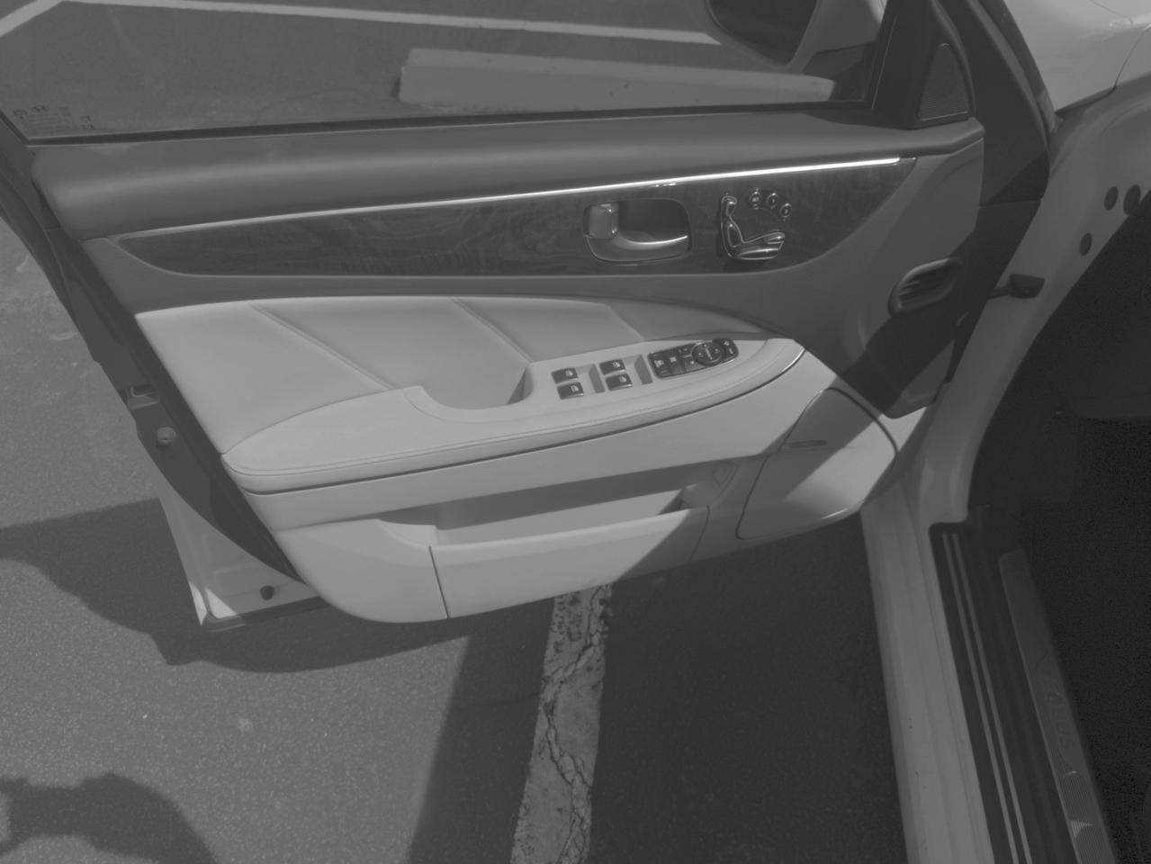 Hyundai Equus Signature 2015