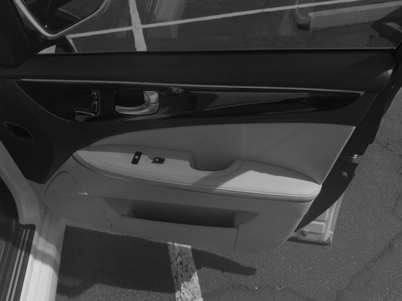 Hyundai Equus Signature 2015