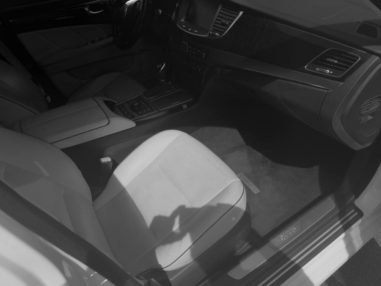 Hyundai Equus Signature 2015