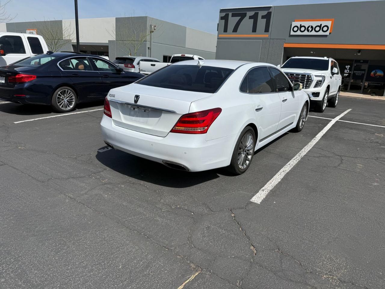 Hyundai Equus Signature 2015