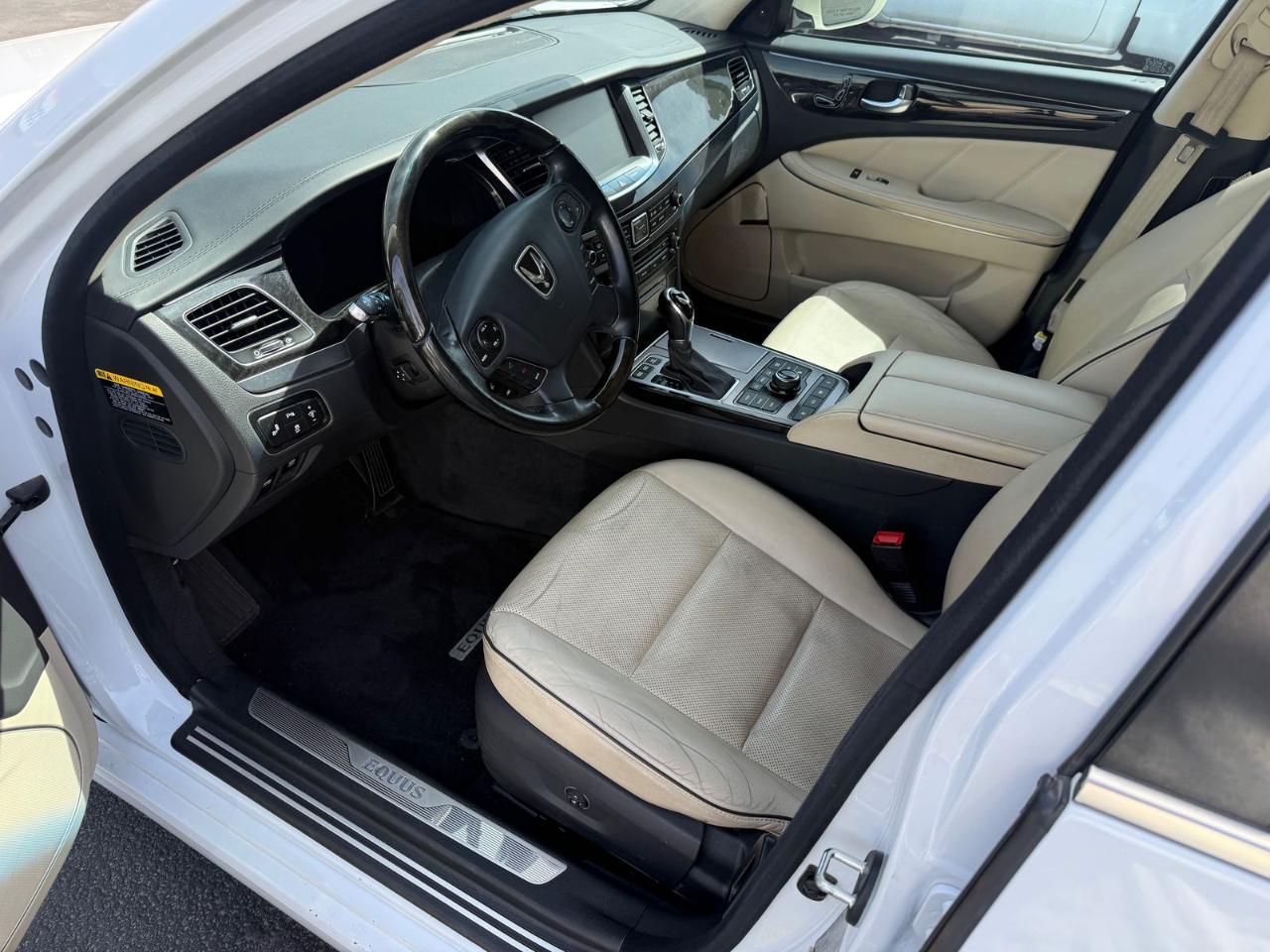 Hyundai Equus Signature 2015