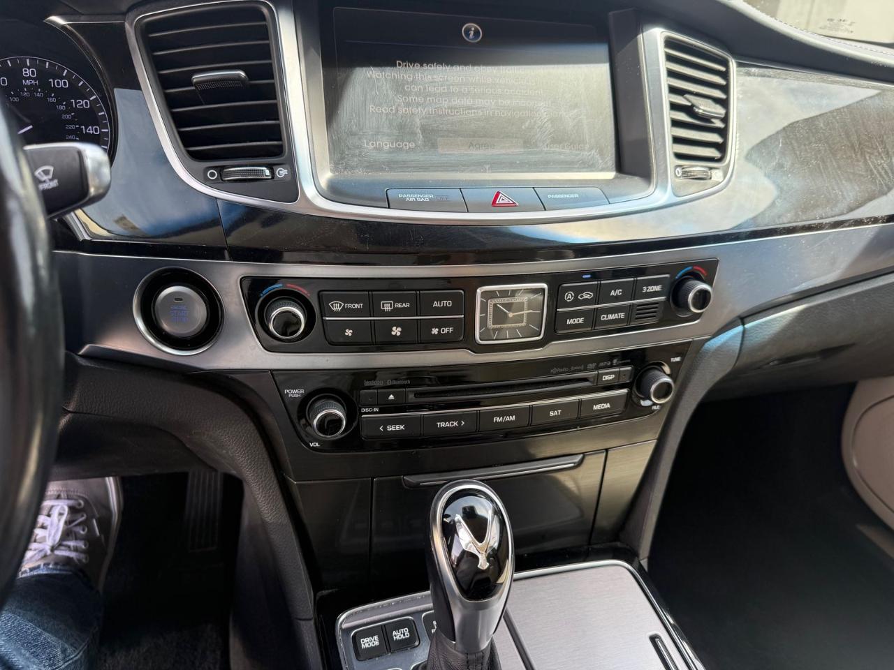 Hyundai Equus Signature 2015