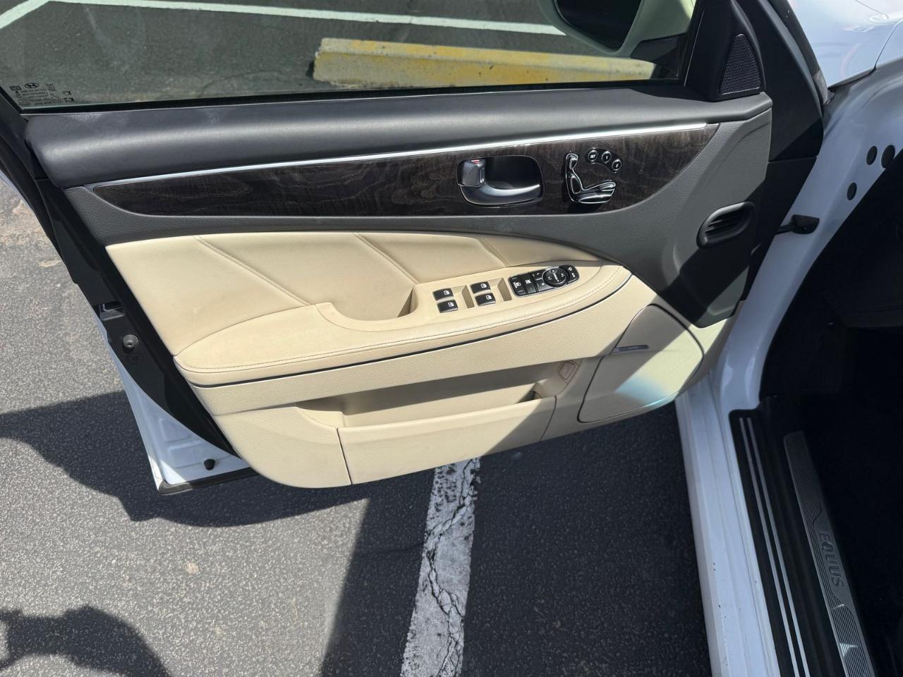 Hyundai Equus Signature 2015