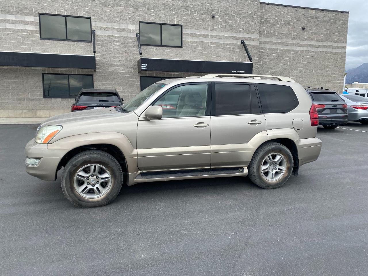 Lexus GX 470 Sport Utility 2004