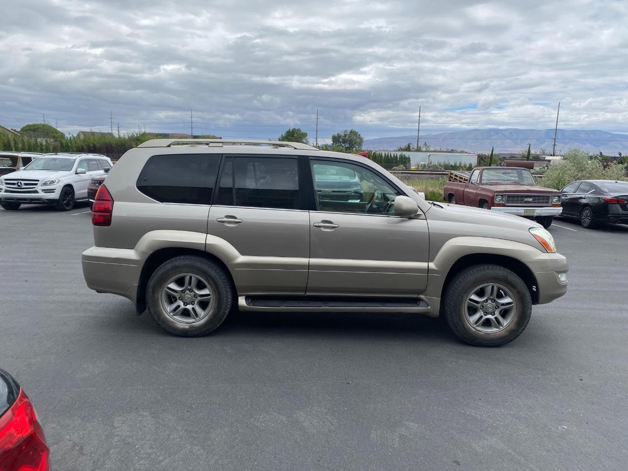 Lexus GX 470 Sport Utility 2004