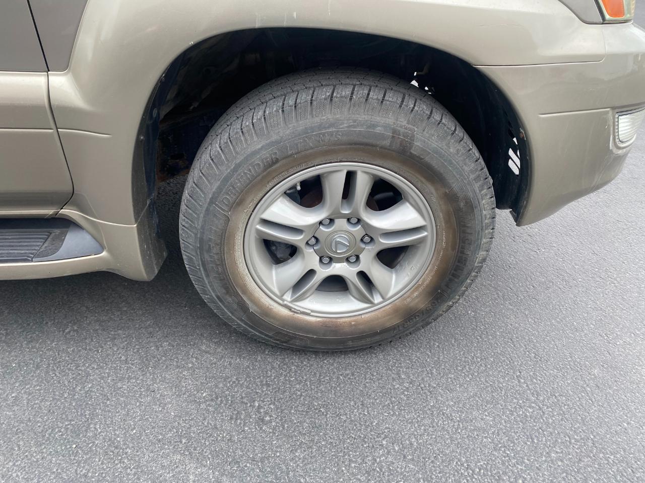 Lexus GX 470 Sport Utility 2004