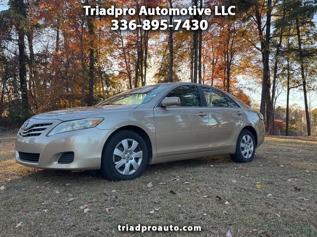 2010 Toyota Camry SE 6-Spd MT