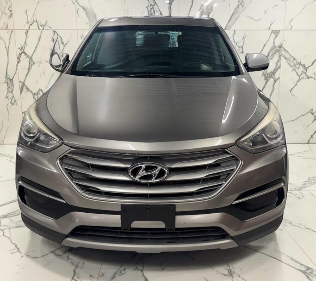 2017 Hyundai Santa Fe Sport - Photo 2