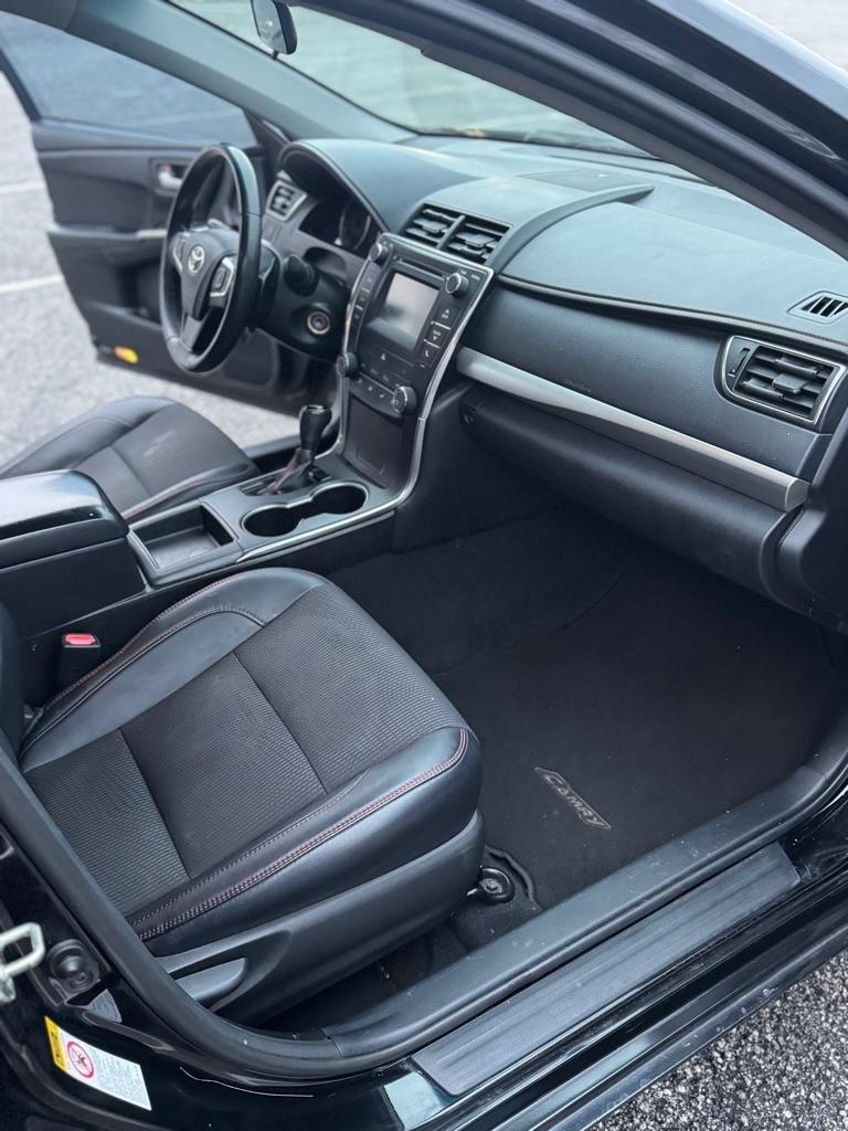 Toyota Camry LE 2017