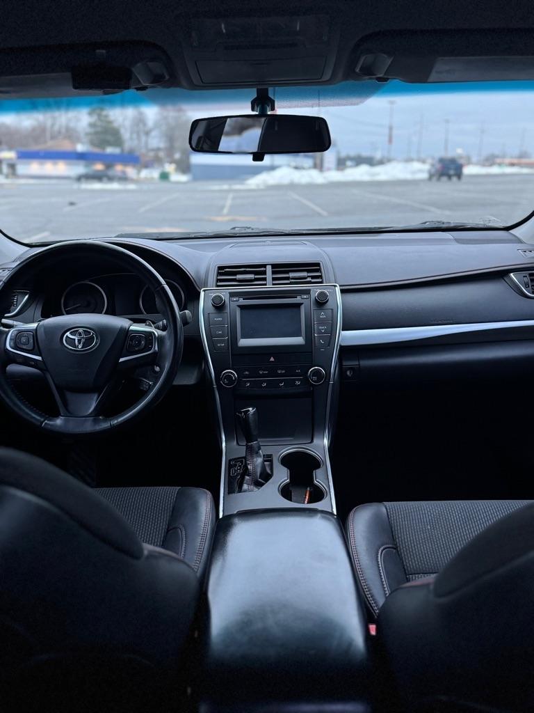 Toyota Camry LE 2017